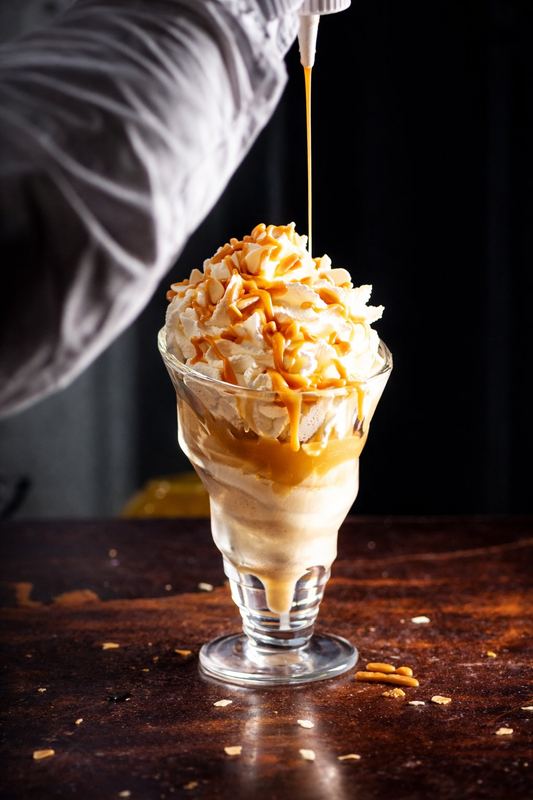 Glace au caramel — photo dessert restaurant